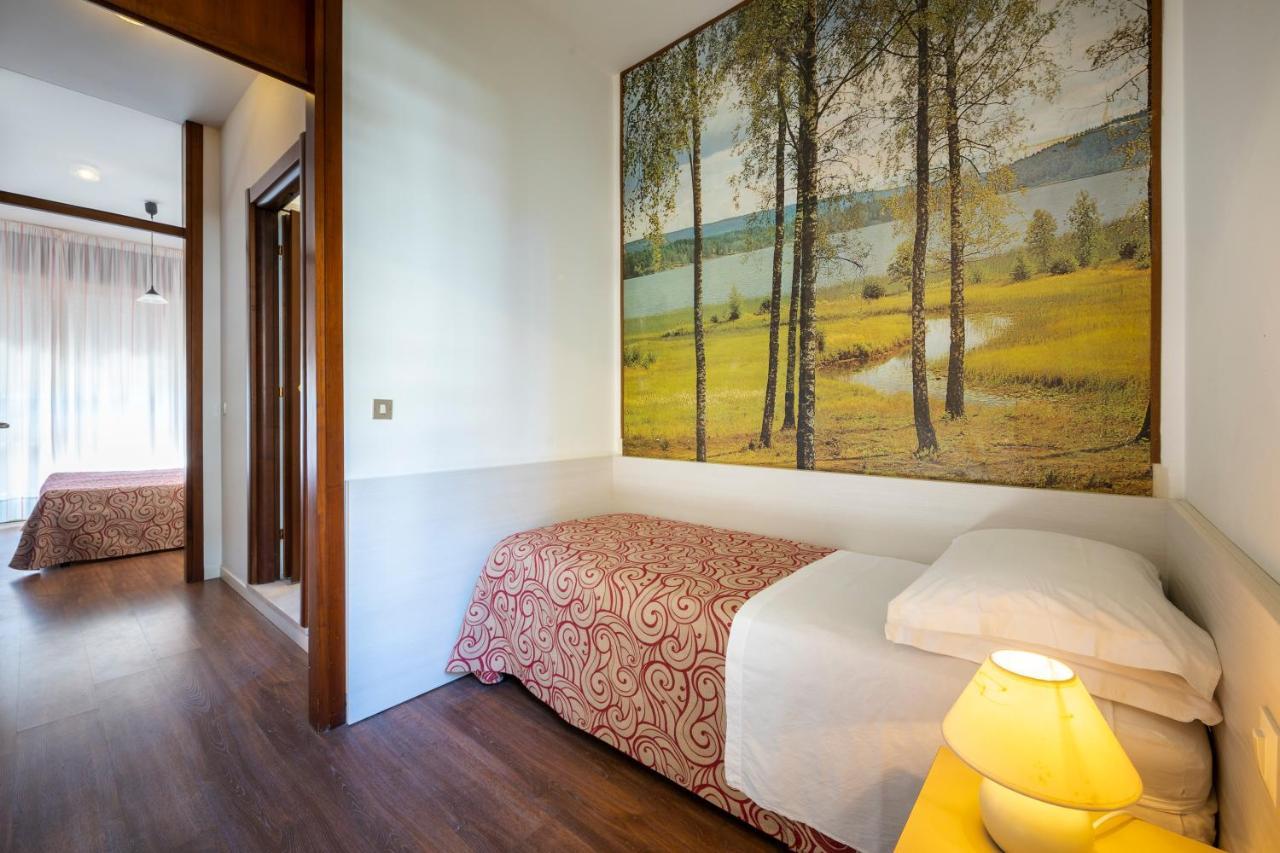 Hotel Niagara Линяно Сабиадоро Екстериор снимка